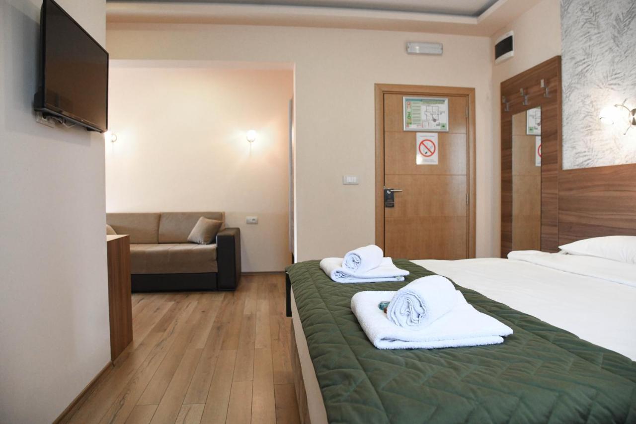 Hotel Garden Újvidék Kültér fotó