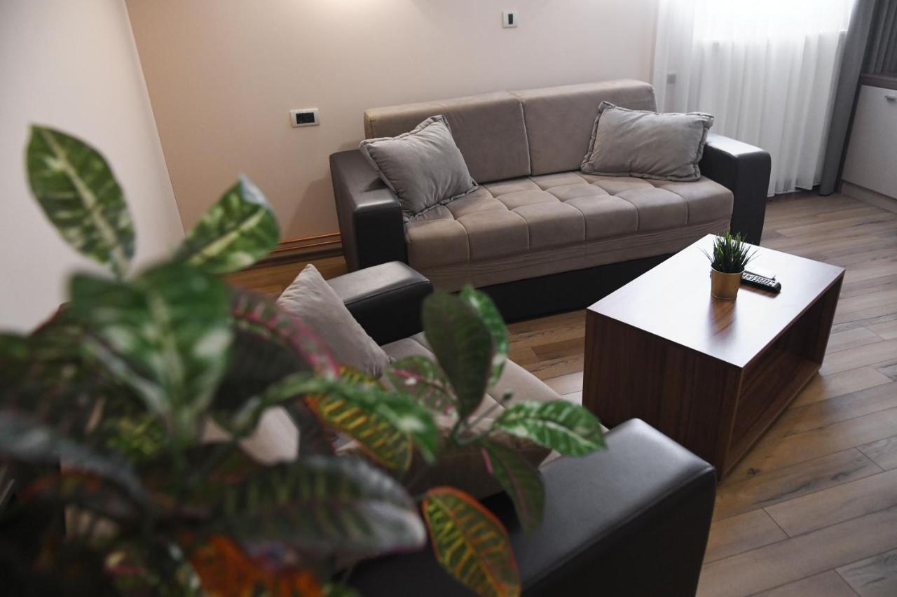 Hotel Garden Újvidék Kültér fotó