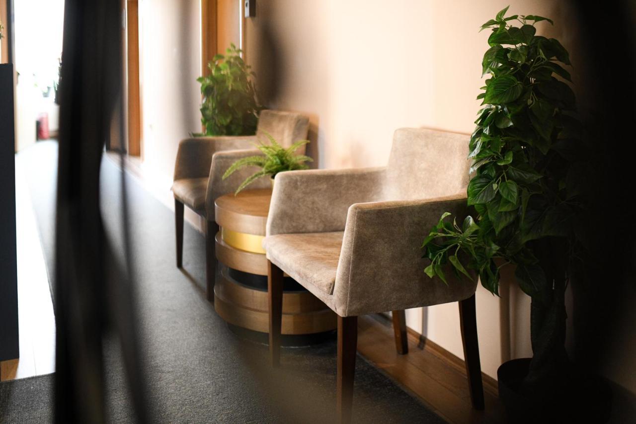 Hotel Garden Újvidék Kültér fotó